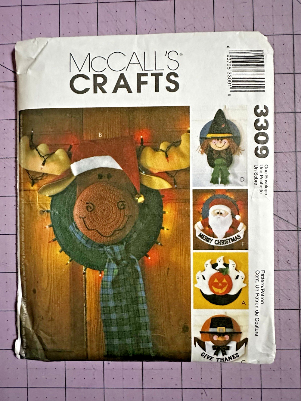 UNCUT McCall Christmas Thanksgiving Halloween Wreaths Sewing Pattern 3309